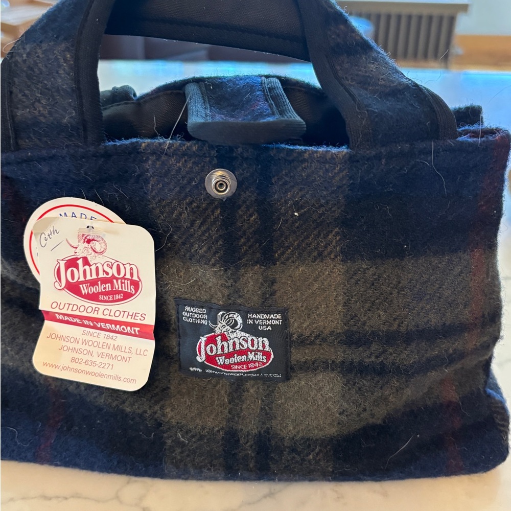 Johnson Woolen Mills small wool satchel NWT